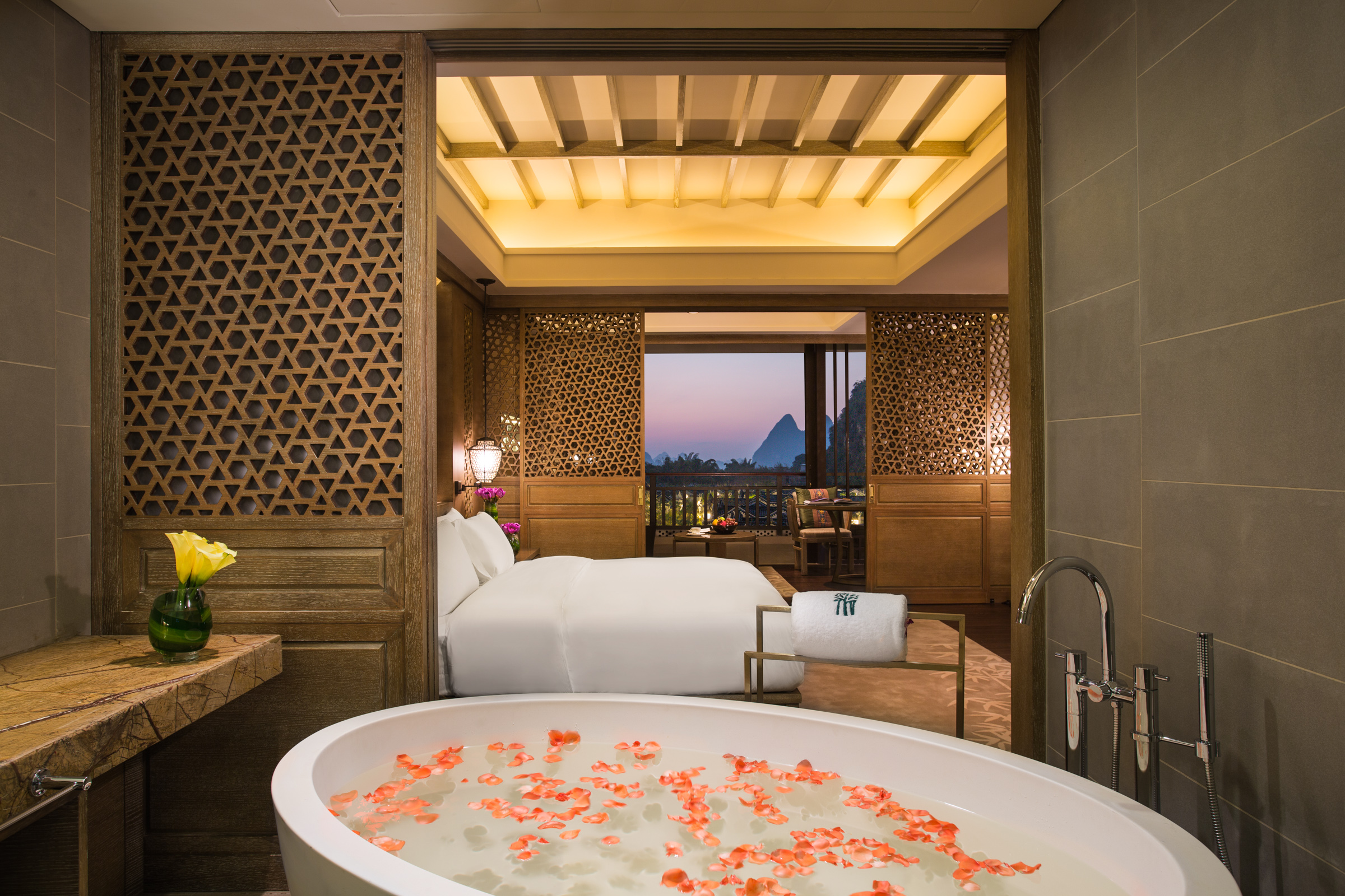 BTCNYS-Pagoda Lake Suite